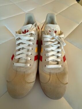 Adidas Originals Gazelle Sneakers Cream Red Yellow Gum Sole Women’s